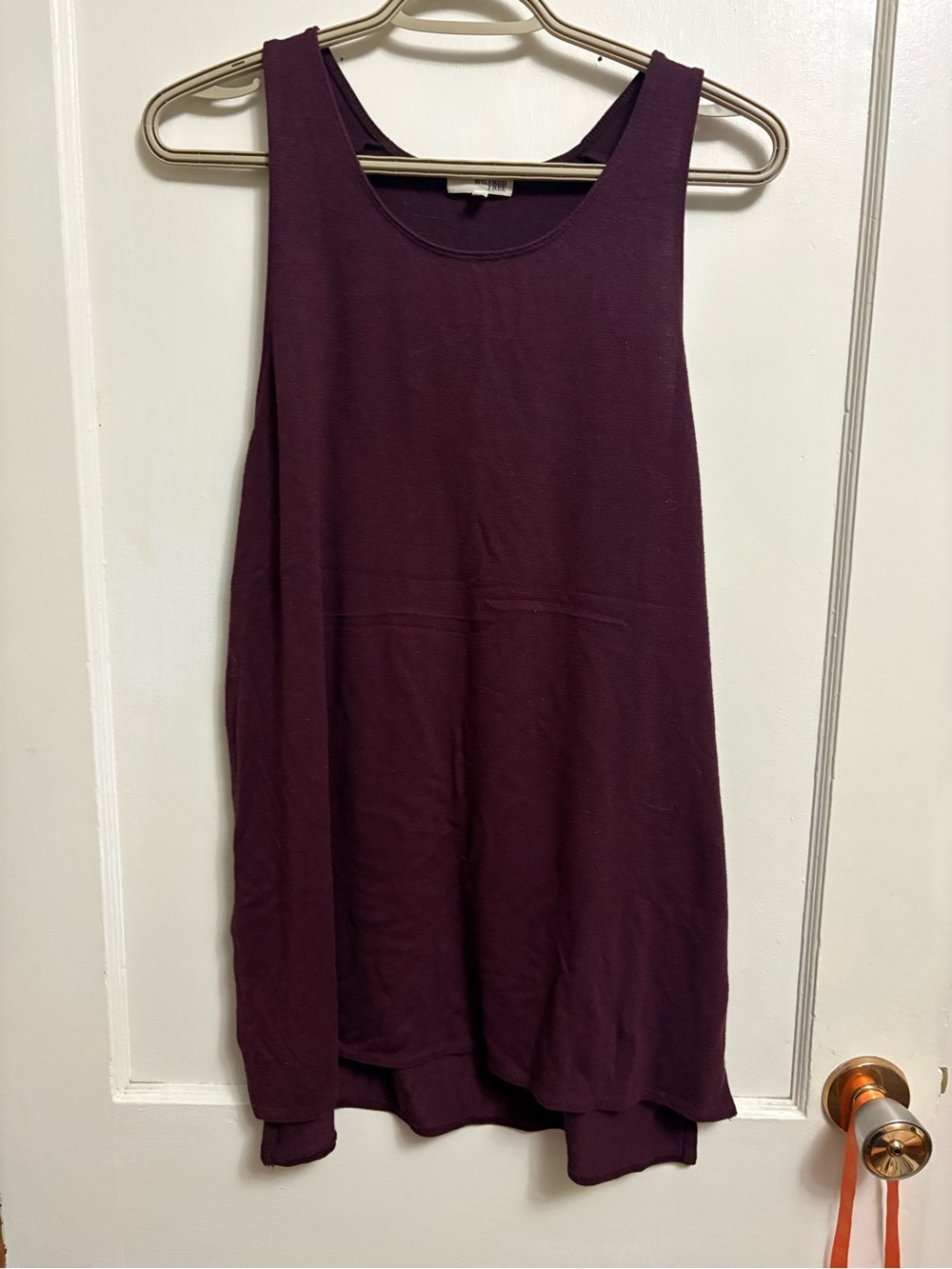 Wilfred sleeveless tank in deep plum